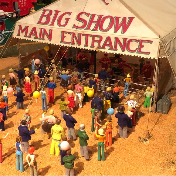 Meet your Posher, Chris - Picture 1 of 1